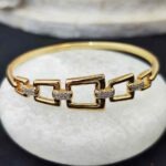 دستبند مربعی نگینی کد 2173