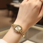 ساعت صفحه مربعی کد548